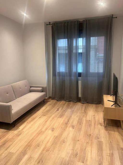 Coqueto Apartamento Cerca Del Casco Viejo Con Garaje Gratis Bilbao Zewnętrze zdjęcie